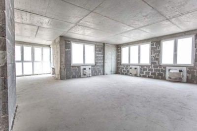 Продаем 1 комнатную квартиру-студию на ул. Братская, 10